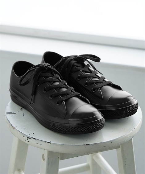 ＜ニッセン＞ ローカットレインスニーカー（防水仕様）（ワイズ３Ｅ）(24. 0-24. 5cm)(黒) (レインシューズ・レインブーツ・長靴/靴(レディースシューズ)・バッグ・アクセサリー)画像