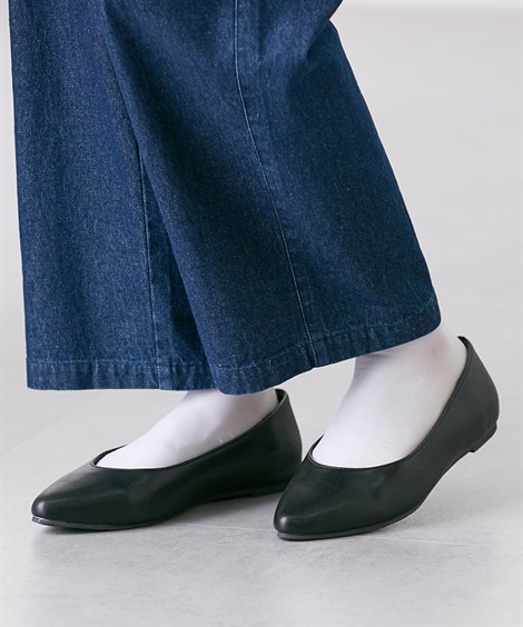 【ゆったり幅広】ポインテッドフラットシューズ（ワイズ４Ｅ）(25. 0-25. 5cm/4E)(ブラック) (シューズ（フラットシューズ・その他）/靴(レディースシューズ)・バッグ・アクセサリー)